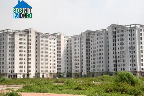 Ảnh Sổ đỏ bị treo, tái định cư gặp khó