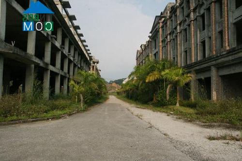 Ảnh Lạng Sơn: Khu đô thị hơn 500 tỷ đồng bỏ hoang