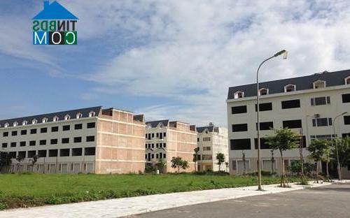 Ảnh Hai khu đô thị tuyệt đẹp gần như bỏ không của Nam Cường