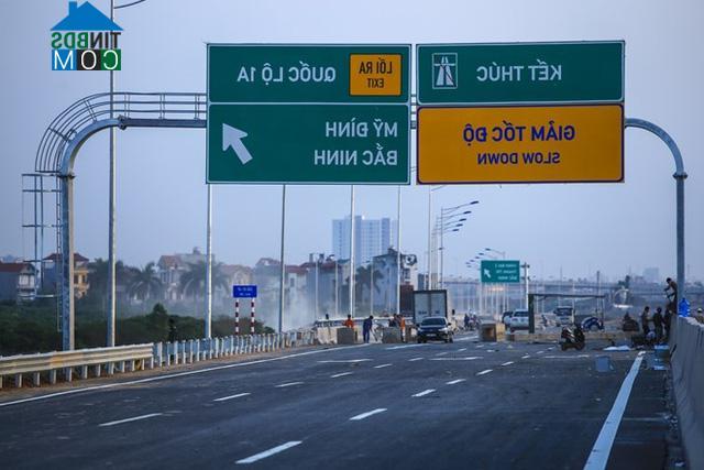 Ảnh Ngắm cao tốc Hà Nội - Hải Phòng trước ngày thông xe toàn tuyến