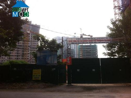 Cổng vào dự án