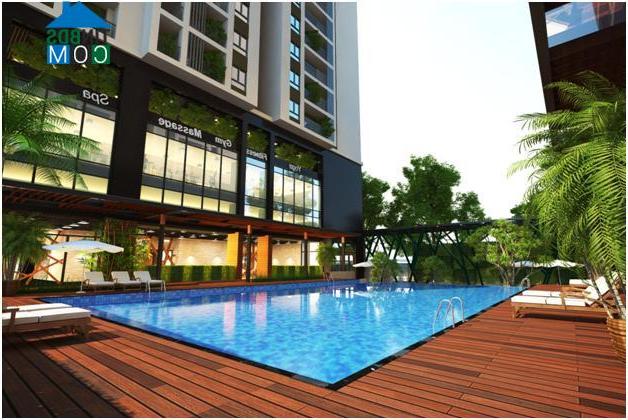 Bể bơi bốn mùa trong khuôn viên dự án