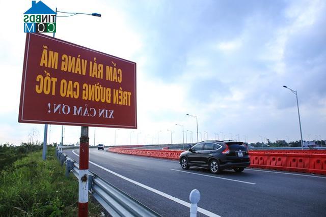 Một số biển báo lạ lần đầu xuất hiện tại Việt Nam