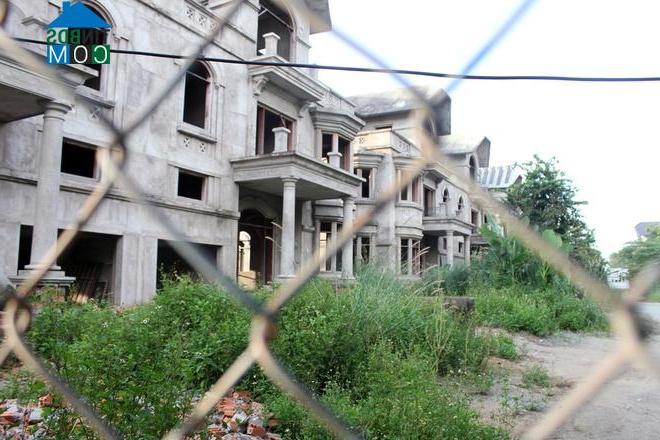 Image ảnh Sài Gòn vẫn còn đó hàng trăm biệt thự bỏ hoang