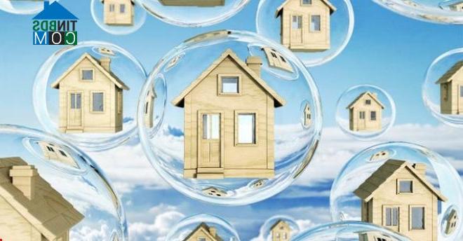 Ảnh Bloomberg cảnh báo chu kỳ bong bóng BĐS đang xuất hiện