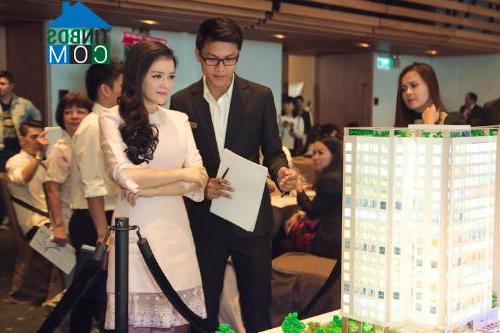 Ảnh Xu hướng mua sỉ căn hộ "thổi lửa" vào thị trường BĐS cuối năm