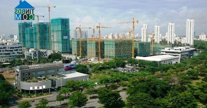 Ảnh Tp.HCM: Lượng hồ sơ giao dịch nhà đất tăng đột biến