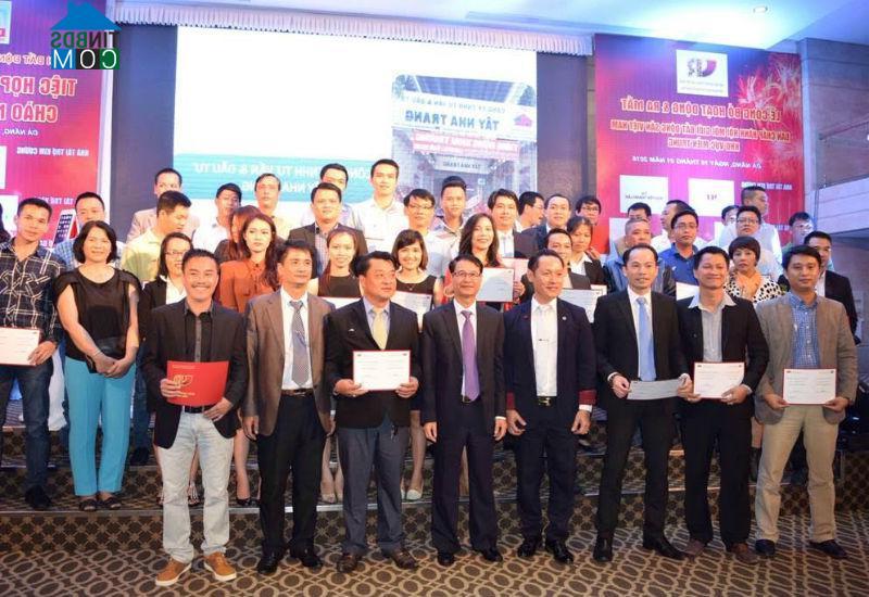 Các nhà MG BĐS nhận chứng nhận thành viên Hiệp hội BĐS Việt Nam