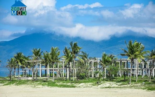 Ảnh Đà Nẵng: Hàng loạt nhà cao tầng chặn lối ra biển