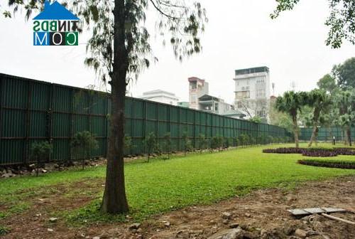 Ảnh Tận dụng phần dở dang ở công viên Thống Nhất để xây bãi đỗ xe