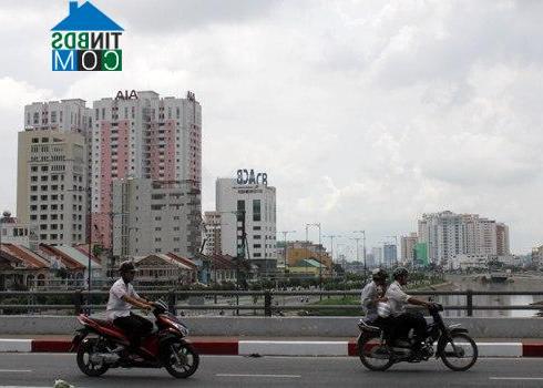 Ảnh Môi giới BĐS không lương thưởng đón cái Tết buồn