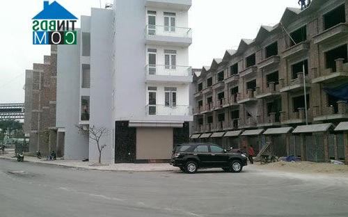 Dự án cung cấp 500 căn hộ bình dân và nhà liền kề