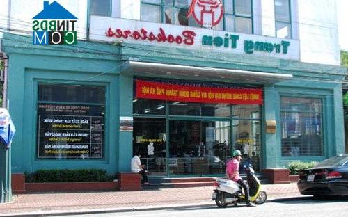 Khu đất của Tổng công ty Sách Việt Nam nằm trên phố Tràng Tiền