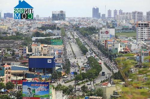 Ảnh Tp.HCM: Giá thuê mặt bằng phía Tây chỉ bằng 30% khu trung tâm