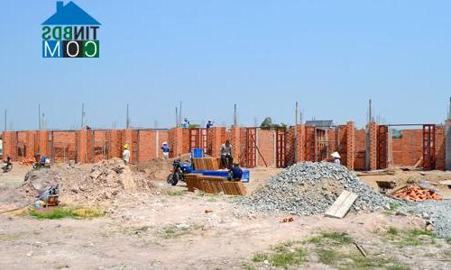 Ảnh Địa ốc giá rẻ Tp.HCM đua nhau bung hàng đầu năm