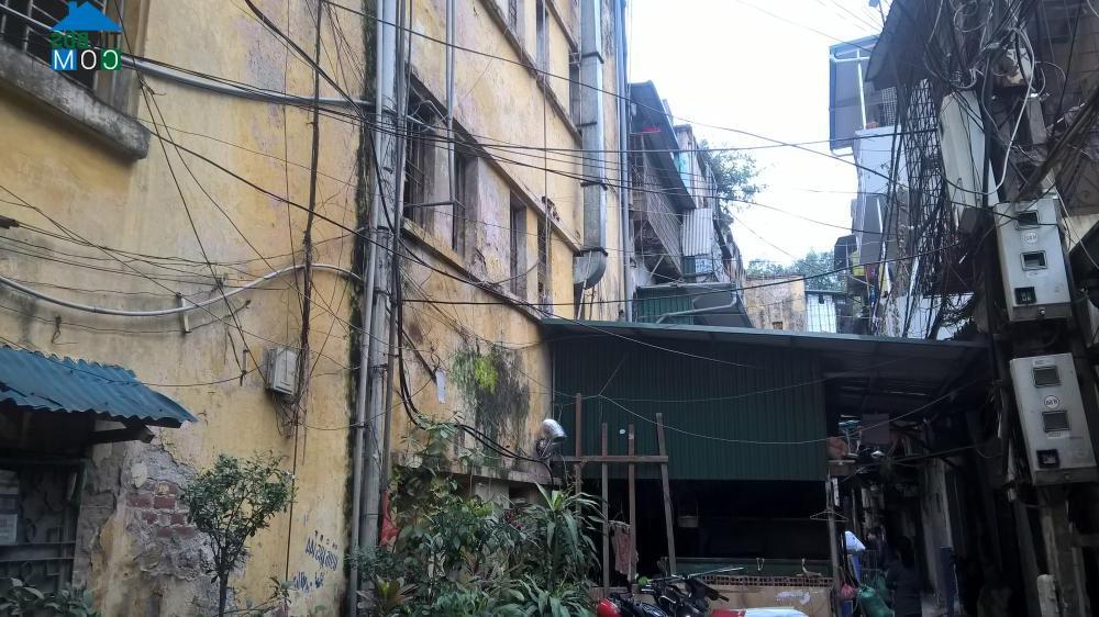 Ảnh Khóc ròng vì trót bỏ tiền tỉ “ôm” chung cư cũ chờ... sập