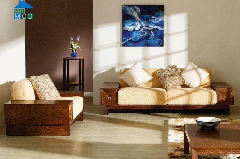 Ghế sofa với thiết kế giản đơn hình khối tạo nét cá tính cho không gian