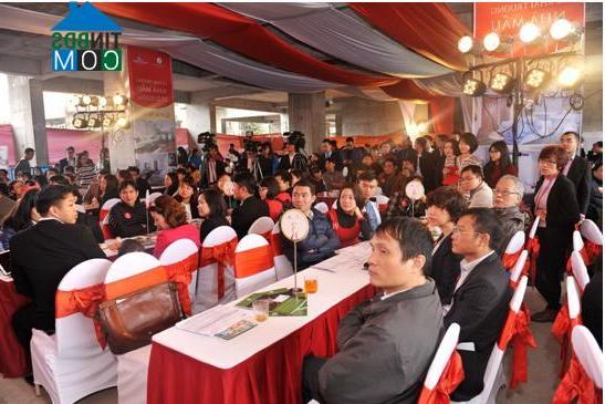Ảnh Tham quan nhà mẫu, nhận quà đầu năm