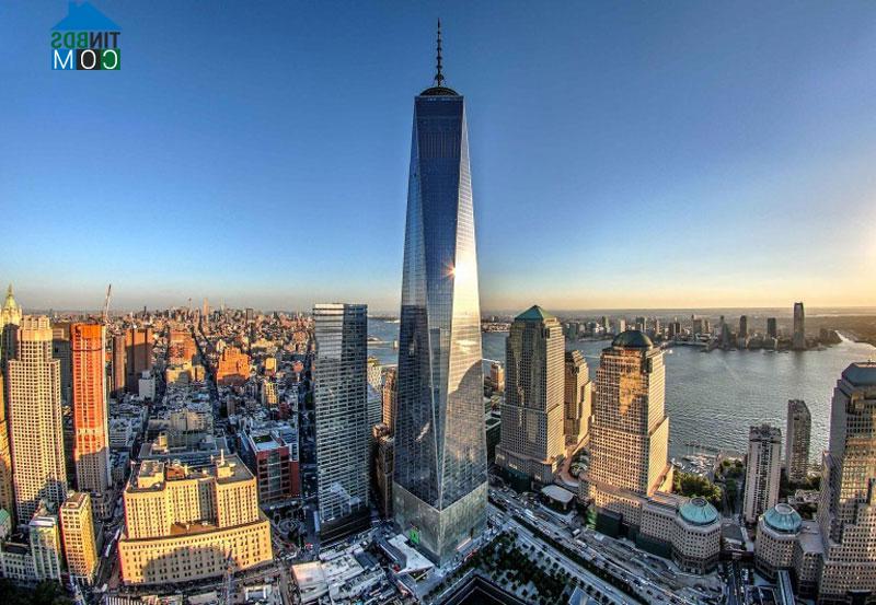 Kiến trúc hình kim tự tháp của tòa nhà One World Trade Center