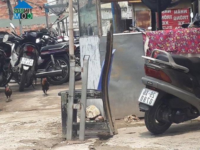 Hiện trạng bên trong dự án 1A Láng Hạ hiện tại là một bãi để xe lộn xộn