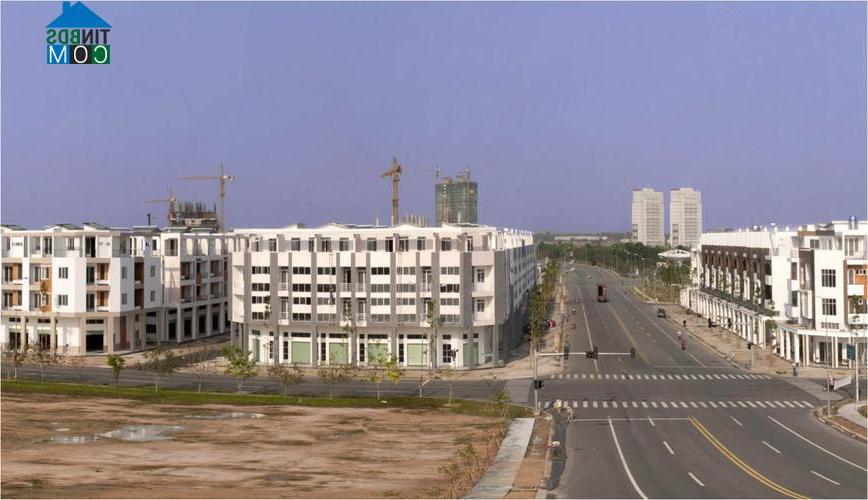 Ảnh Nhà đất Bình Dương: Nơi sôi động, chỗ hoang vắng