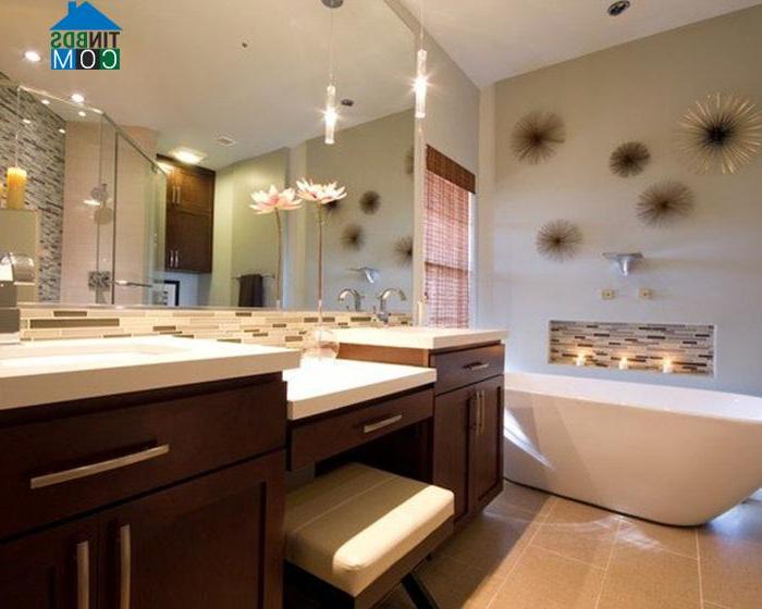 Ảnh Những mẫu bàn trang điểm đẹp mê ly trong phòng tắm