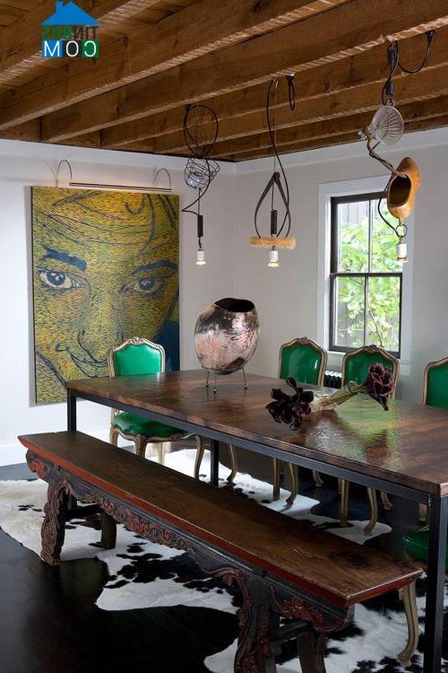 Ghế ăn màu xanh ngọc lục bảo hợp với những phòng ăn phong cách huyền bí