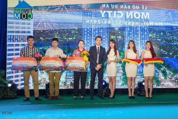 Ảnh "Thỏi nam châm" cực mạnh của thị trường địa ốc Hà Nội