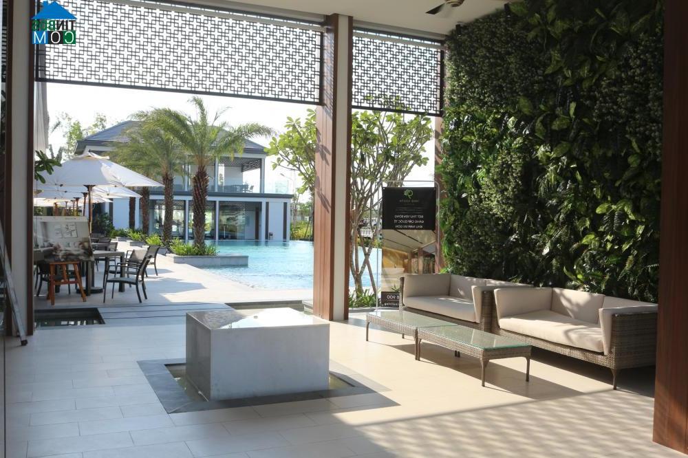 Ảnh Biệt thự ven sông hút khách