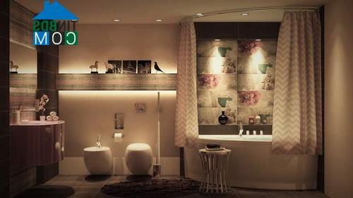 Thêm rèm và nội thất sang trọng cũng là cách trang trí phòng tắm hiệu quả