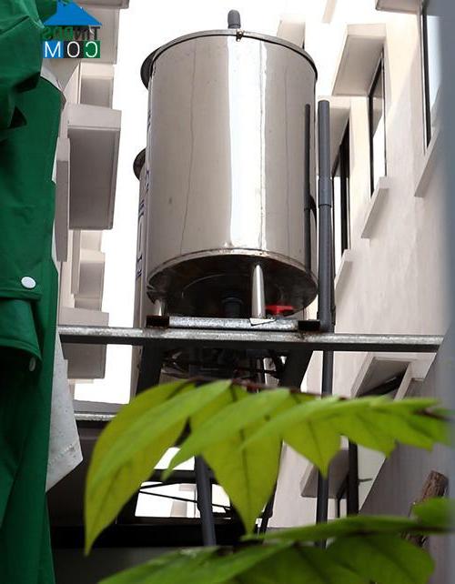 Ảnh "Sốc" với khu biệt thự giữa thủ đô 2 năm không có nước
