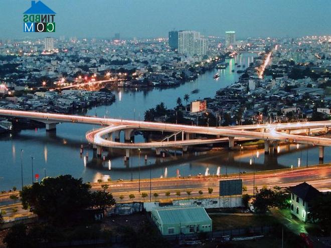 Ảnh Xây dựng thêm 2 nhánh cầu Nguyễn Văn Cừ nối 4 quận Tp.HCM với nhau