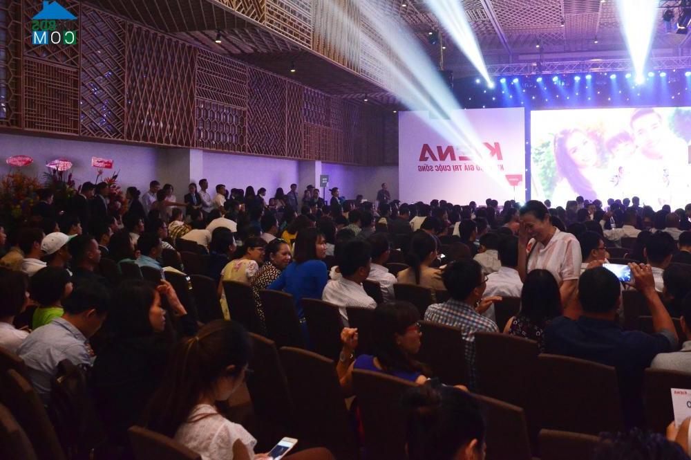 Ảnh Doanh nghiệp bán căn hộ dễ - khó tại đâu?