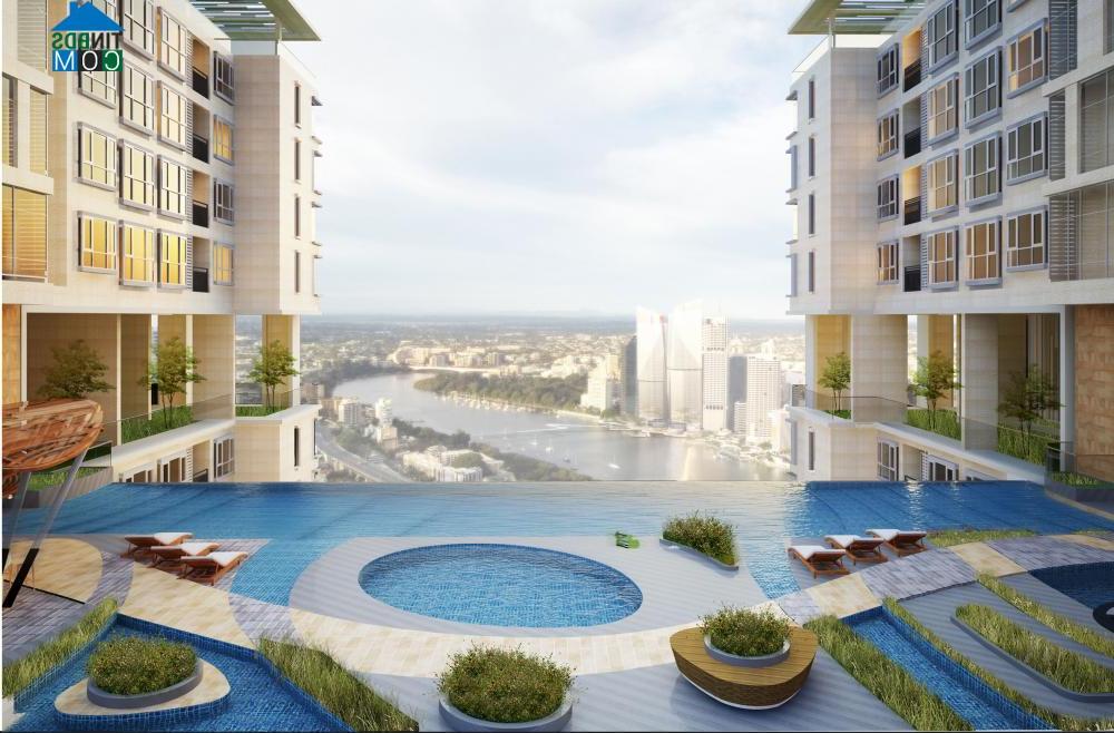 Hồ bơi tràn trên tầng 21