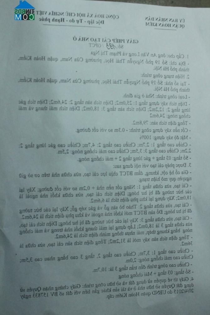 Giấy phép cải tạo của ngôi nhà do UBND quận Hoàn Kiếm cấp