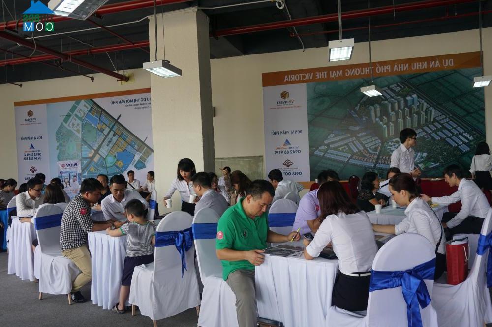 Ảnh Dự án nhà phố thương mại The Victoria đã vào giai đoạn cất nóc
