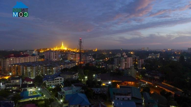 Thành phố Yangon (Myanmar) nhìn từ tòa nhà Golden Hills