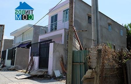 Ảnh Nhà không phép vẫn ngang nhiên nằm gần ủy ban phường