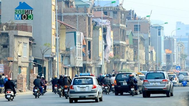 Ảnh Cấp phép phân lô xây nhà 25m2: Méo mó bộ mặt đô thị