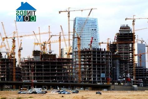 Ảnh Cần cẩu xây dựng sẽ lại rợp trời Dubai