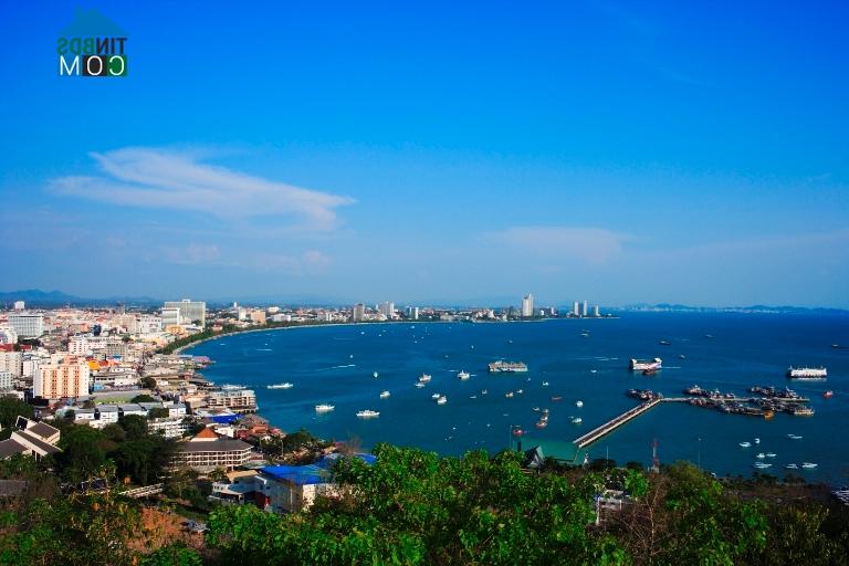 Ảnh Thái Lan: Thị trường căn hộ Pattaya lao đao vì biểu tình