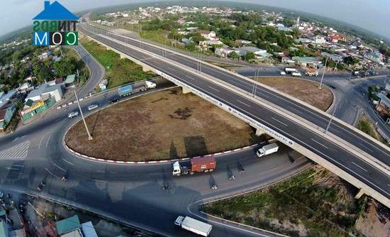 Ảnh Giới đầu tư ồ ạt “săn” đất nền sổ đỏ Đồng Nai