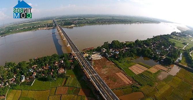 Ảnh Hà Nội: 3 DN tài trợ kinh phí lập quy hoạch dọc hai bên sông Hồng