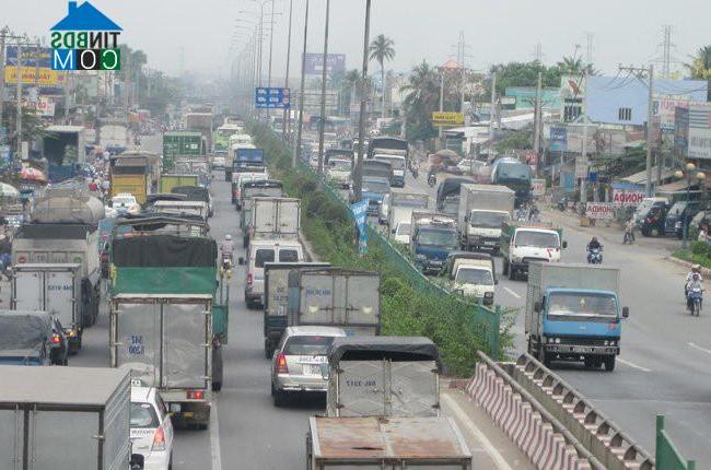 Ảnh BĐS Tây Bắc Tp.HCM kém hấp dẫn vì giao thông quá tải