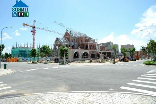 Ảnh Đại gia địa ốc chuyển hướng làm nhà giá rẻ