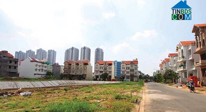 Ảnh Tp.HCM: Dòng tiền dịch chuyển sang phân khúc đất nền, nhà phố