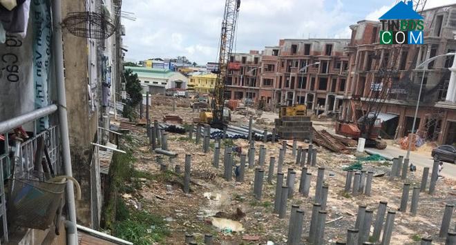 Ảnh Gần 100 hộ dân bỗng dưng bị kiện vì chiếm dụng đất trái phép