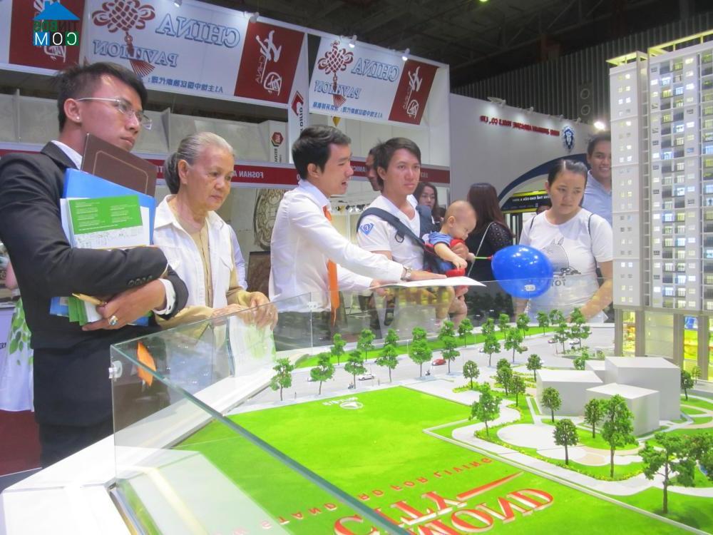 Ảnh Nhộn nhịp giao dịch bất động sản tầm trung tại Tp.HCM