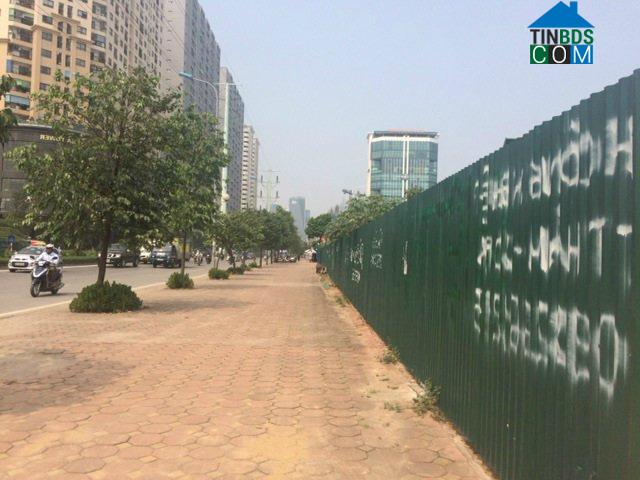 Ảnh Khu đô thị quây tôn "trồng cỏ" ngay trên đất vàng Hà Nội