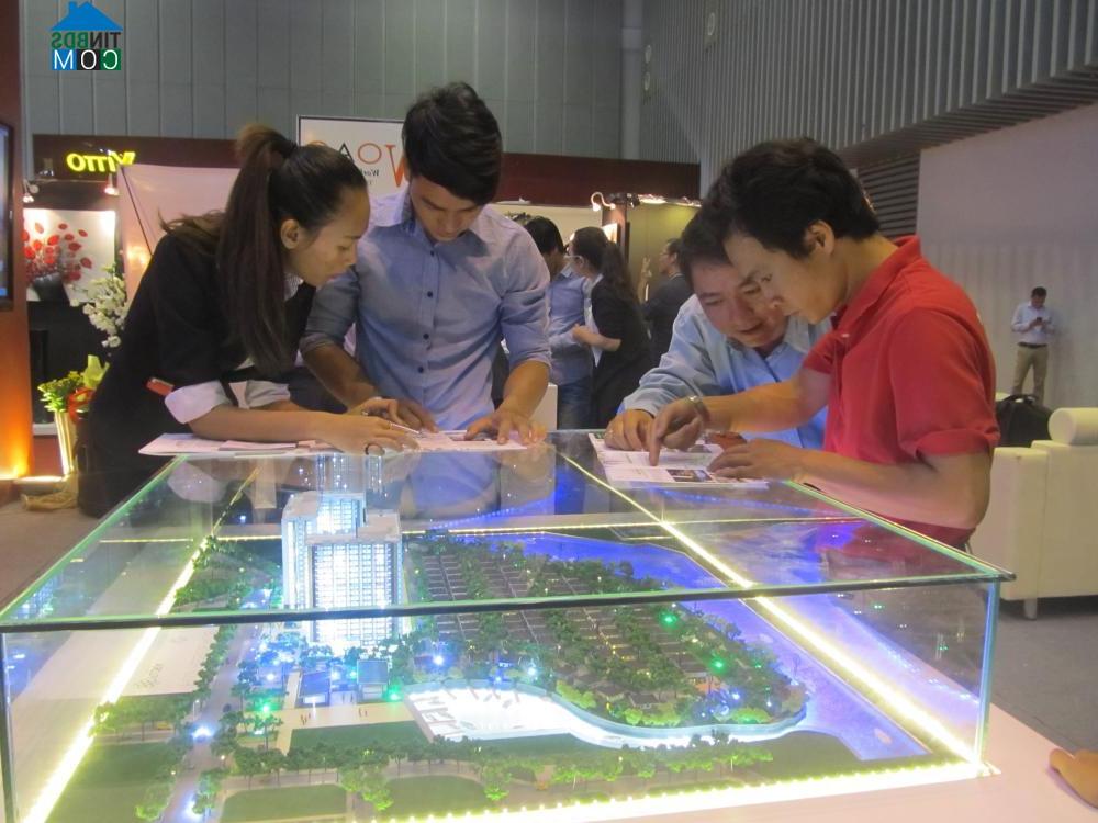 Ảnh Nhộn nhịp giao dịch bất động sản tầm trung tại Tp.HCM